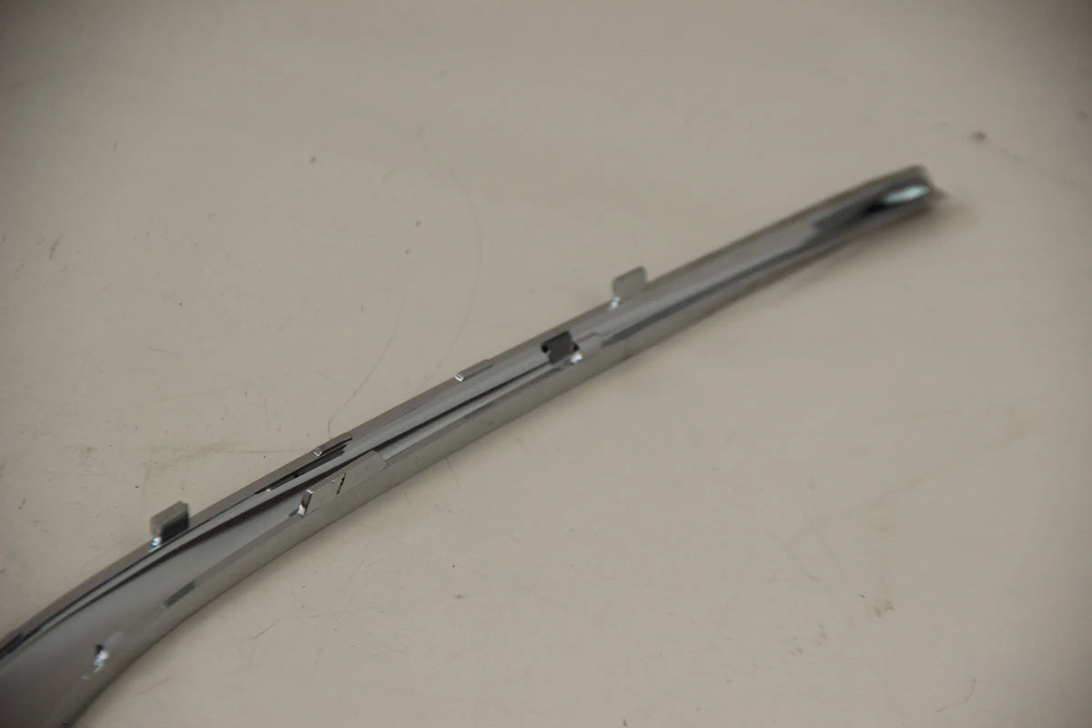 Original BMW E38 728i-750i L7 Limousine Blende links chrom 51118125437