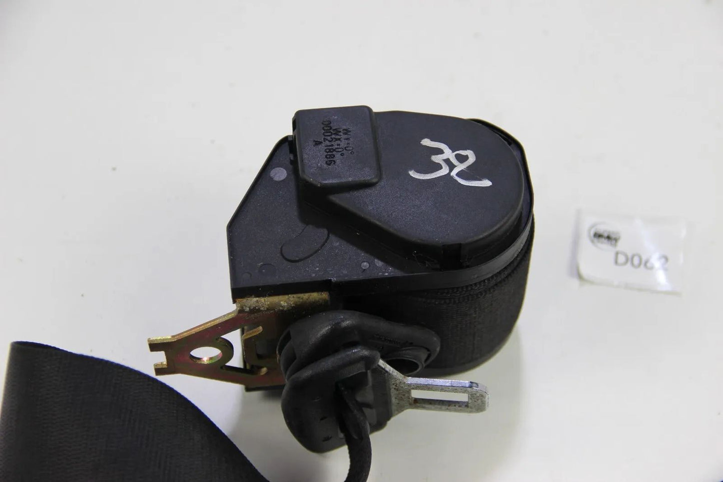 Original BMW E30 Sicherheitsgurt vorne 2-Türer Rechts mit Gurtstange 316-325i M3