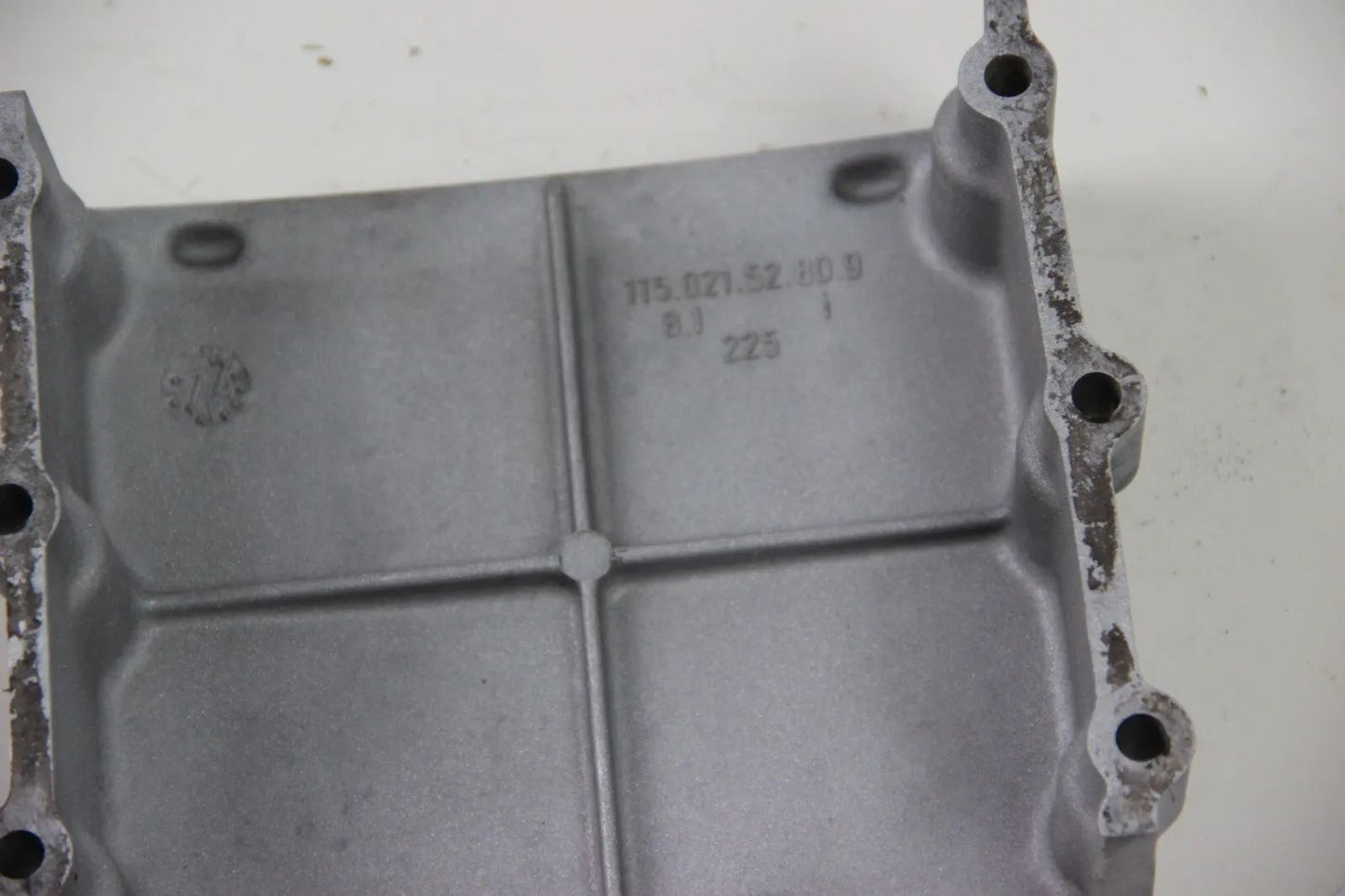 BMW E12 E21 E30 E28 Kettengehäuse Kettenkasten Deckel Oben 11502152809