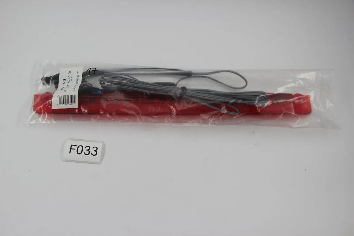 Original BMW E36 Coupe/Limo/Cabrio Bremsleuchte Heckspoiler 82699413957