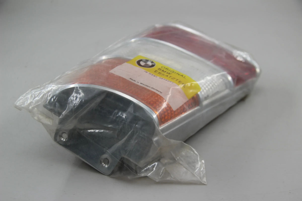 Original BMW NK 1800 4-Zyl Lichtscheibe rechts rot-weiss-gelb 63211353294