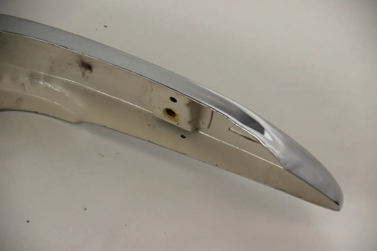 Original Mercedes W108 W109 S-Klasse Stoßstangenecke Hinten Rechts Chrom