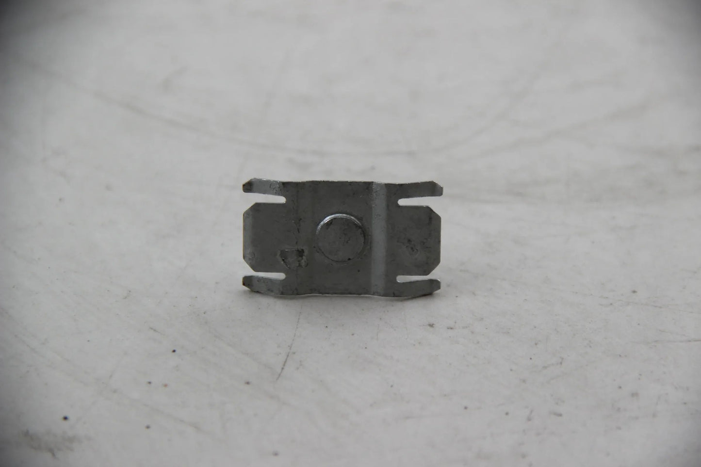Original BMW E38 725tds 728i 730i 735i 740i 750i iL iLP Clip 51717037660