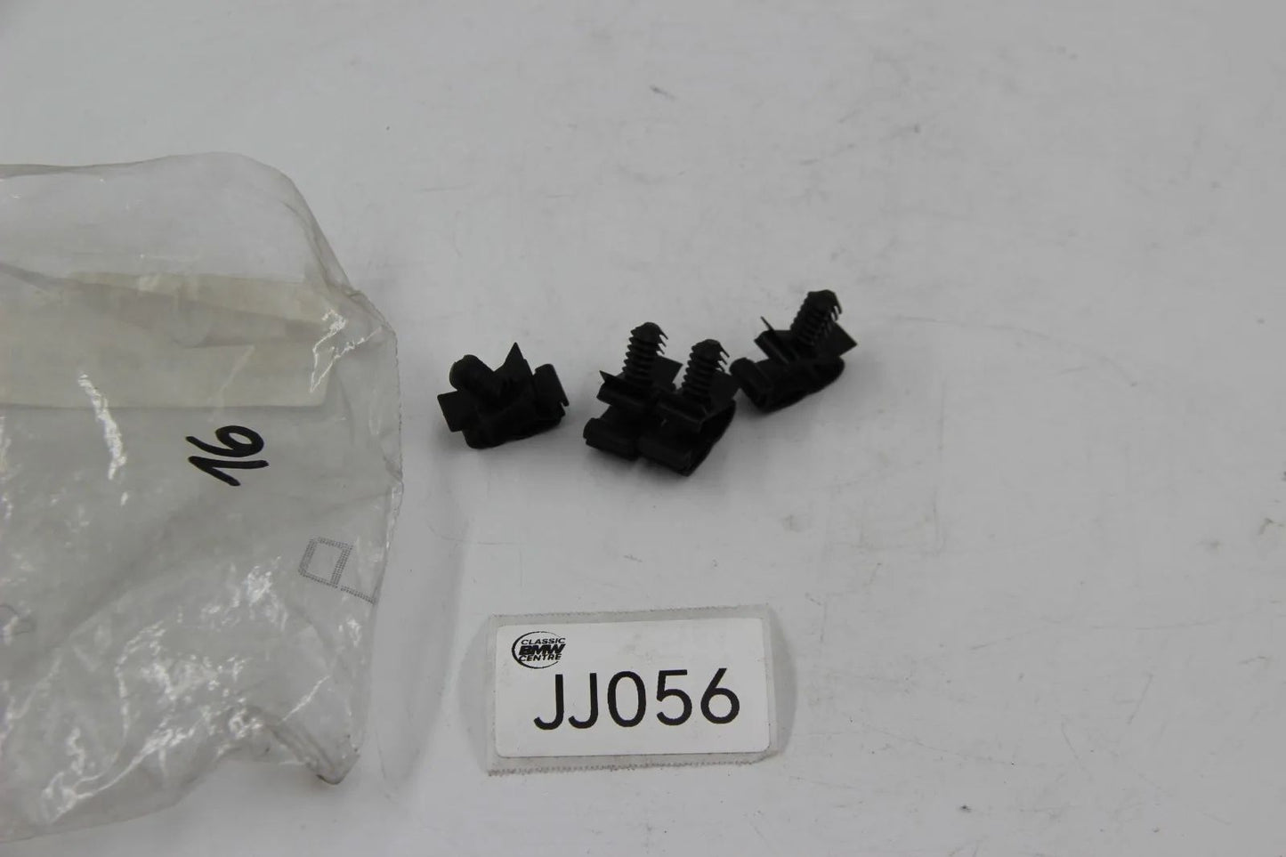 Original BMW E46 E90 E91 E92 E81 E82 Kabelclip Leitungshalter 4 Stk 34521164653