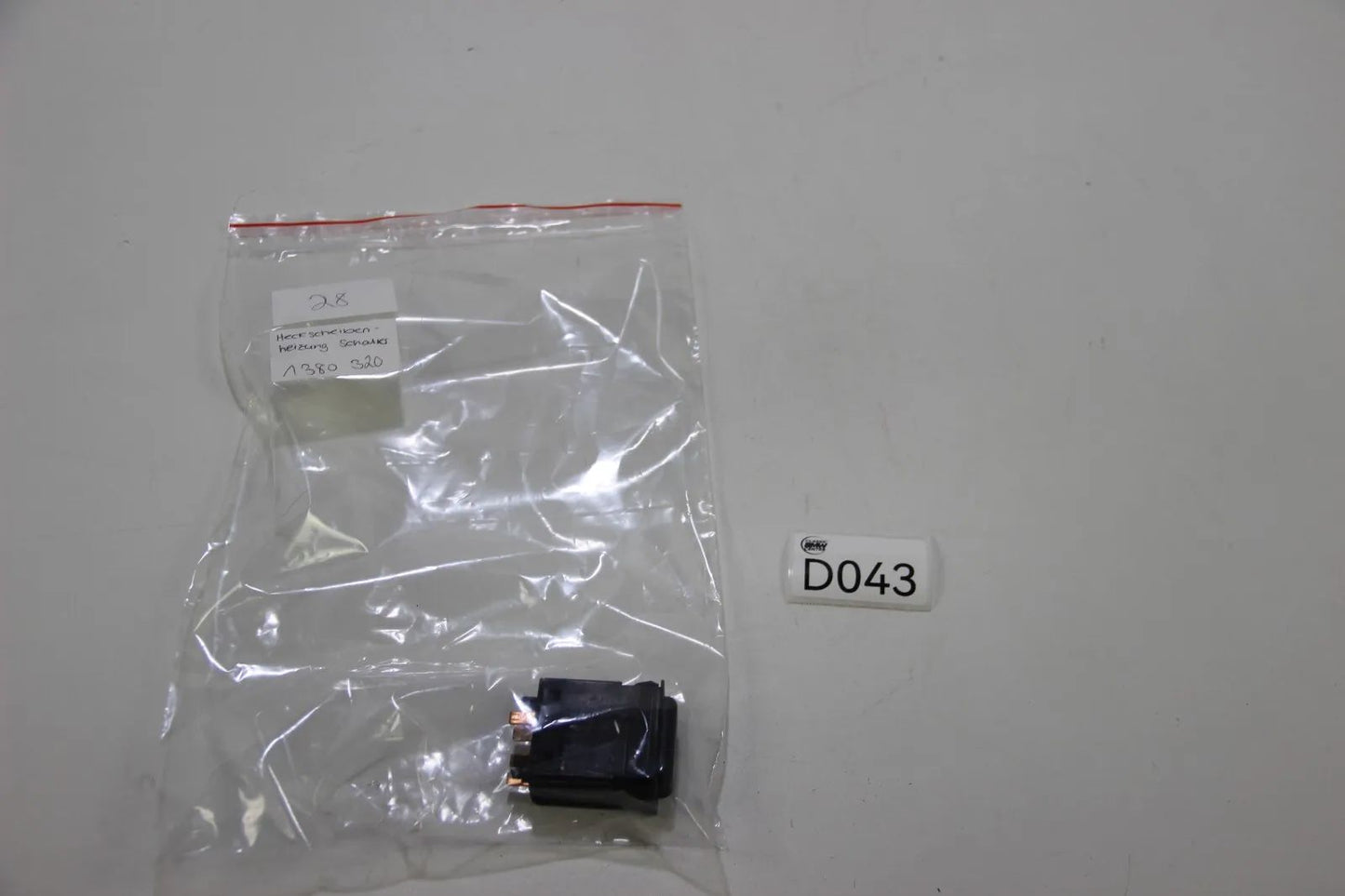Original BMW E30 E24 E28 E23 Heckscheibenheizung Schalter elektrisch 1380320