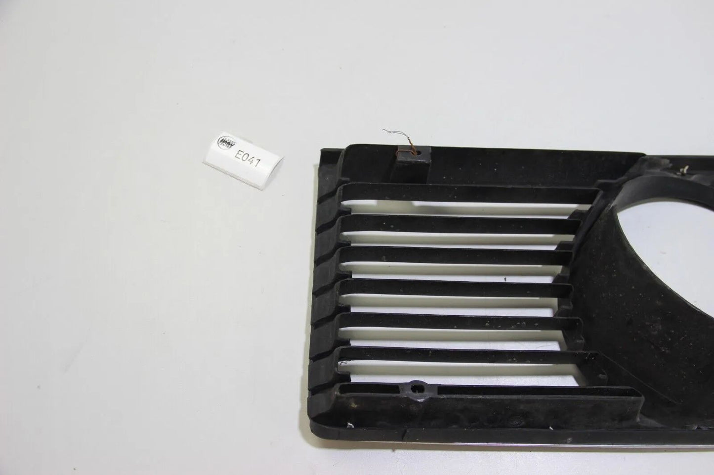 Original BMW E24 635csi Zierleiste Scheinwerfer Rahmen Grille Kühlergrill links