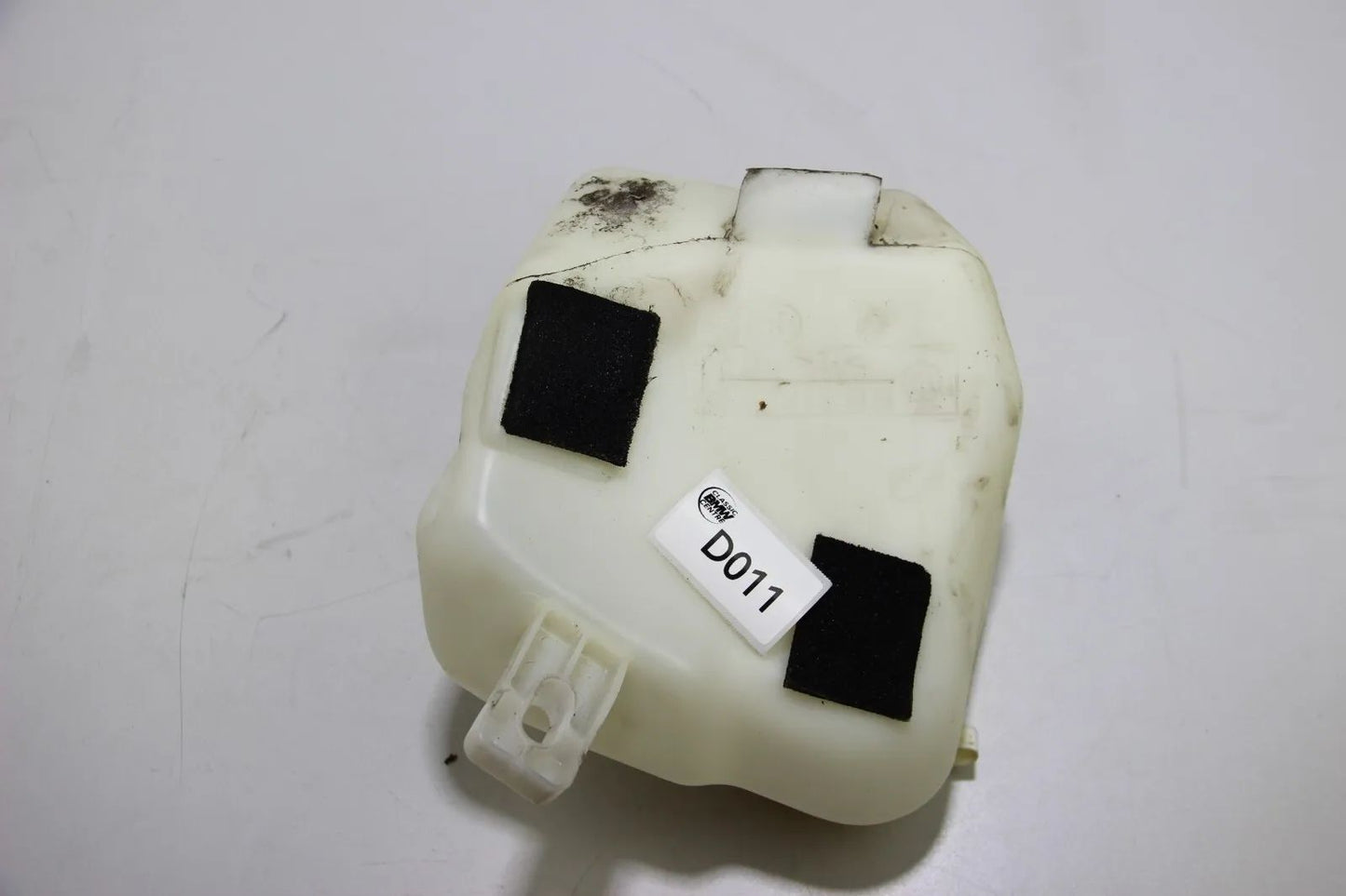 Original BMW E36 316i 3er Wischwasserbehälter Pumpe 6166 8370833