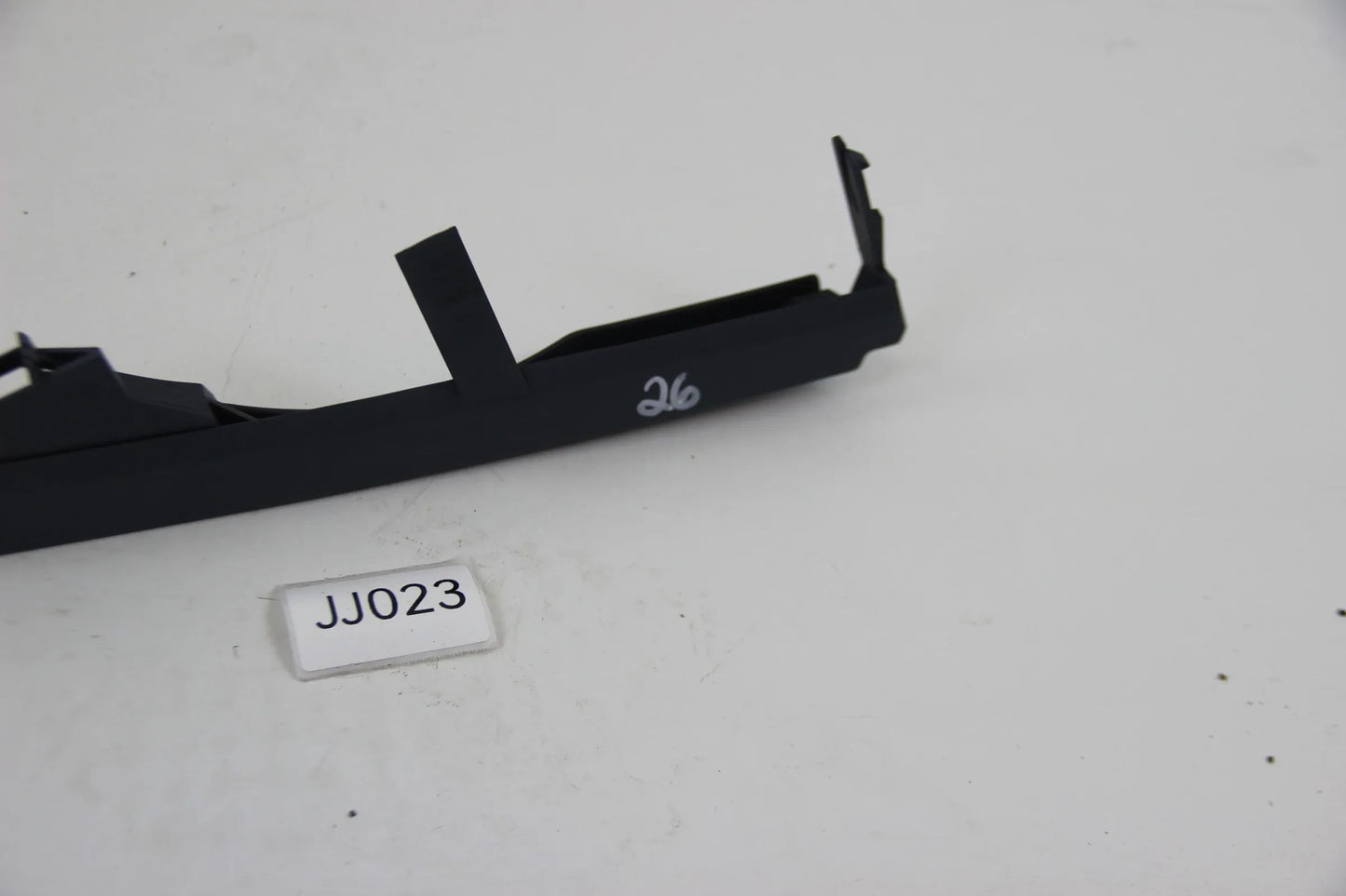 Original BMW E46 316i-330xi Blende grundiert links vorne/front 51138227641