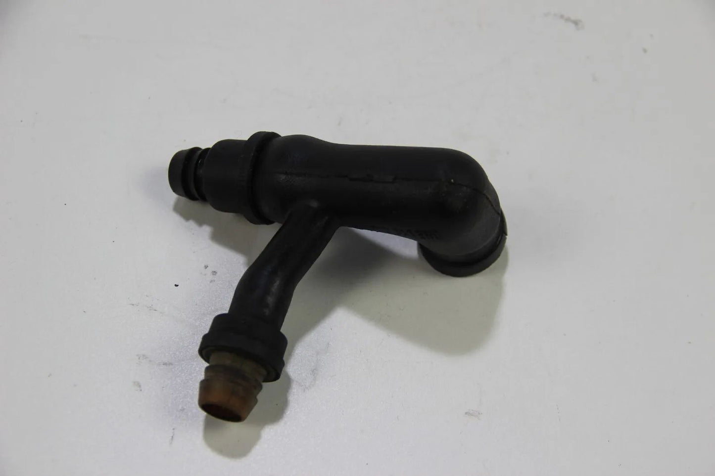 Original BMW E32 E34 Kurbelgehäuse Entlüftung Rohrgelenk 1719841