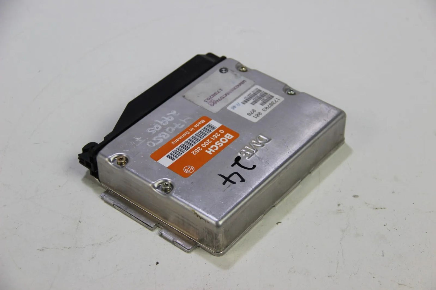 Original BMW E32 750i Motorsteuergerät ECU M70b50 299PS 0261200352 Steuergerät