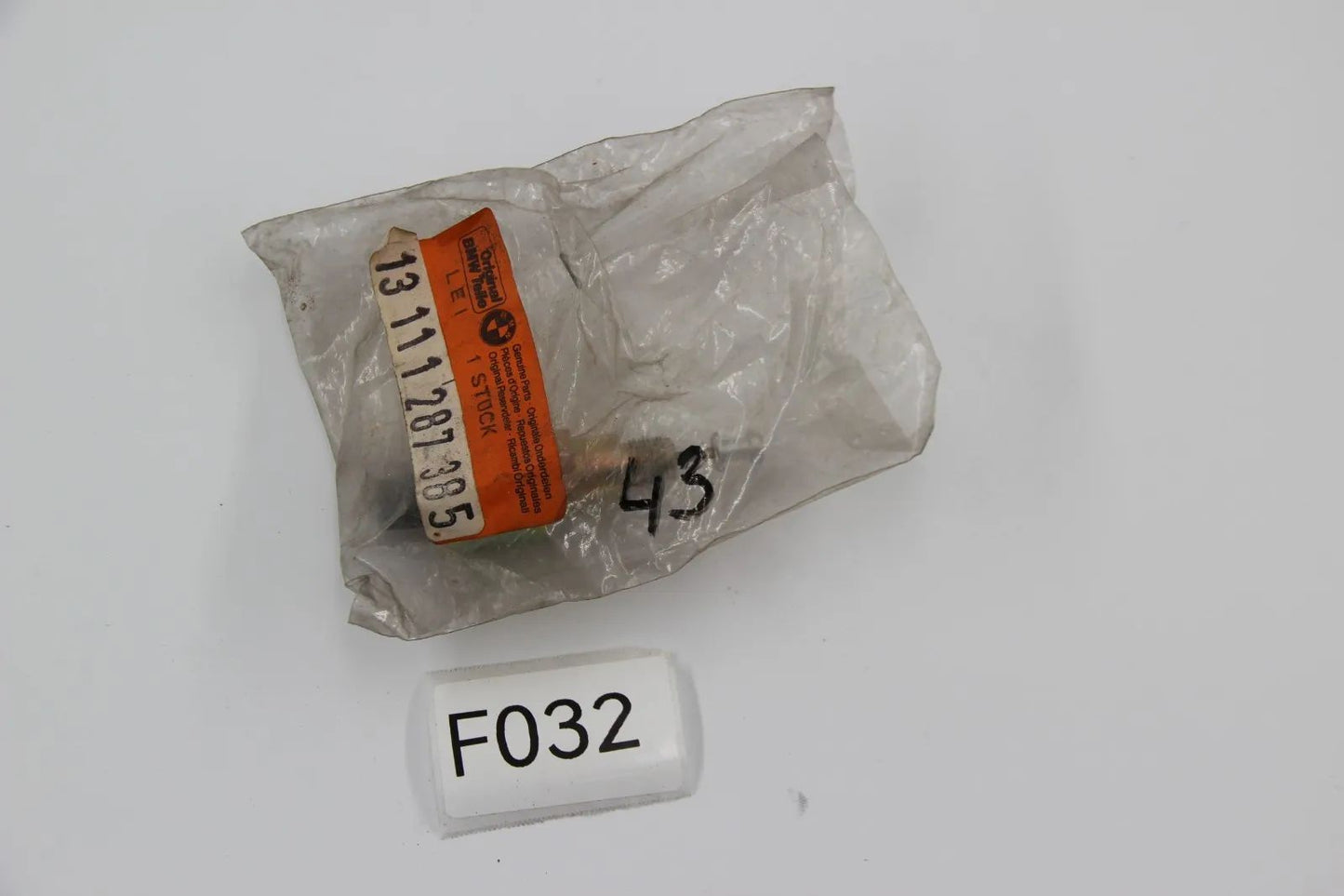 Original BMW E21 E30 E12 E28 Ventil Umluftventil NOS 13111287385