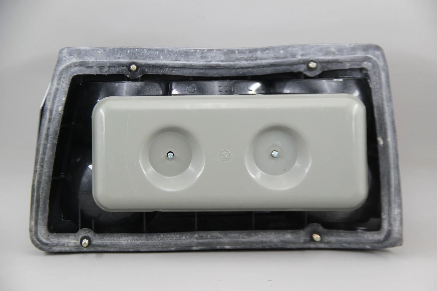 Original BMW E12 518-528 Heckleuchte mit Nebelschlusslicht links 63211354415
