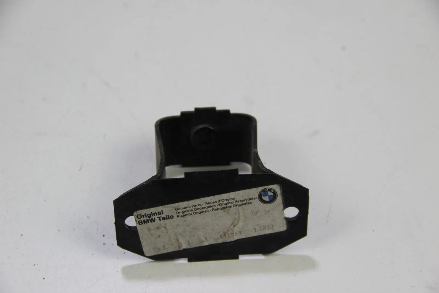 BMW E30 316i-325i Halter Halterung Stoßstange VFL Vorne 3er OEM 51111888122