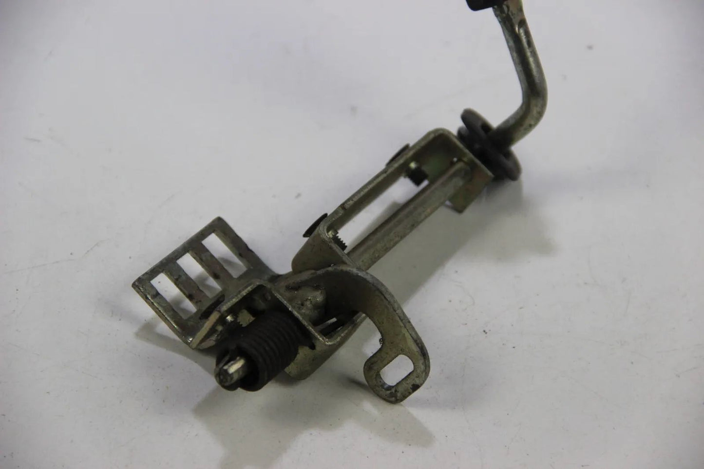 BMW E12 E21 E24 E3 E9 Sitzraste Sitzverstellung außen rechts 52101803732