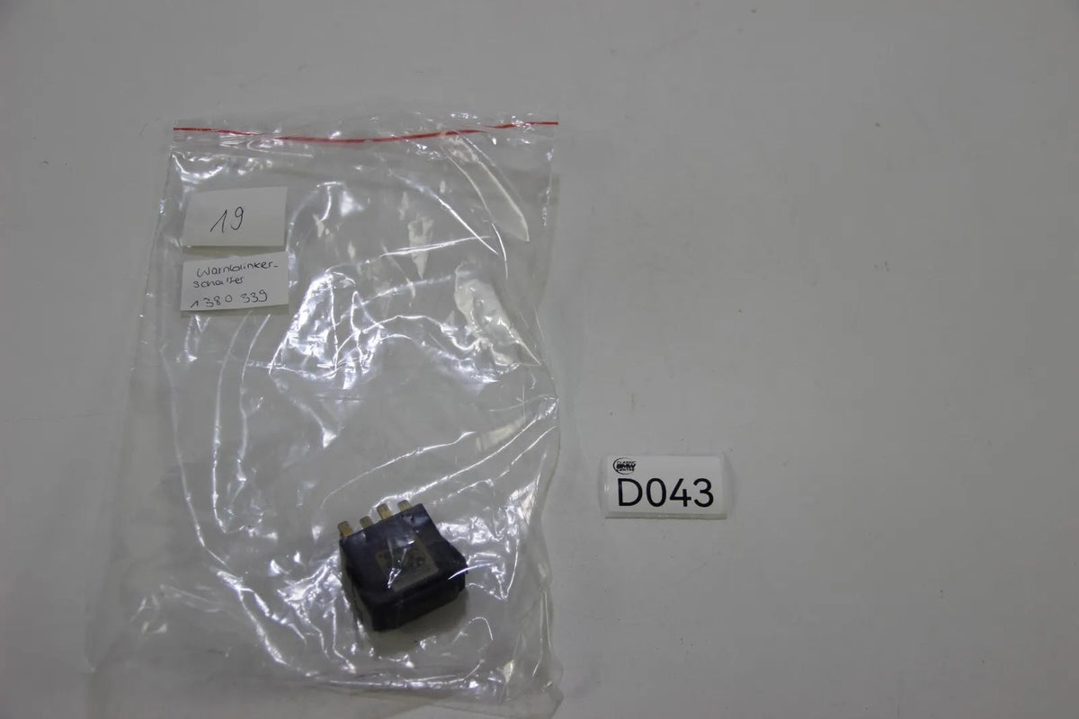 Original BMW E28 E30 Warnblinkleuchte Schalter / Gefahrenhinweis 1380339