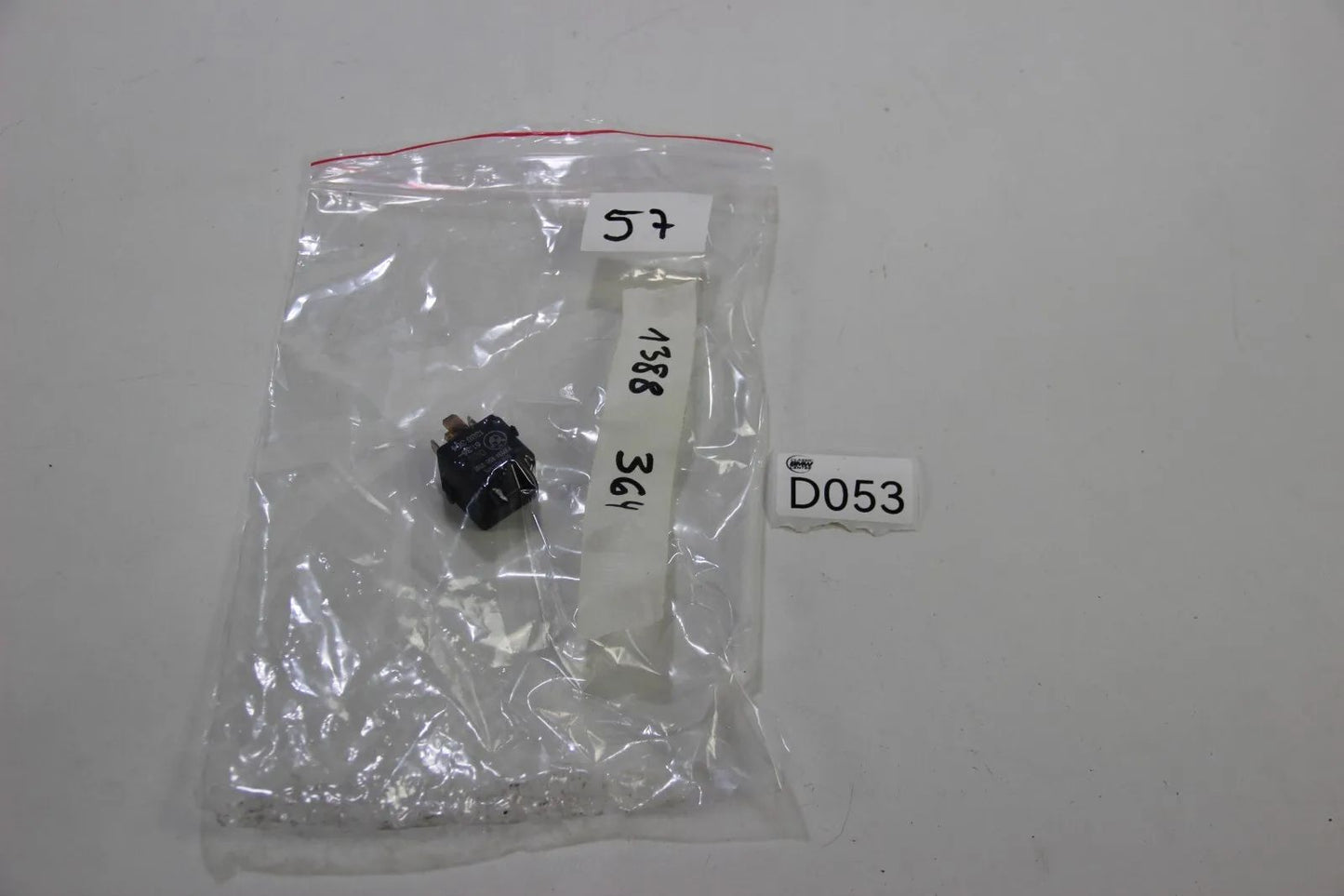 Original BMW E30 E46 E34 E32 E31 Relais Doppelschliesser schwarz 61361388364