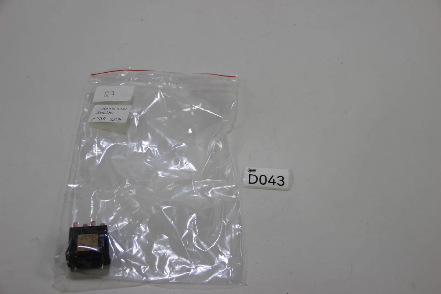 Original BMW E30 Warnblinkleuchte Schalter / Warnblink Anlage Switch 1375519