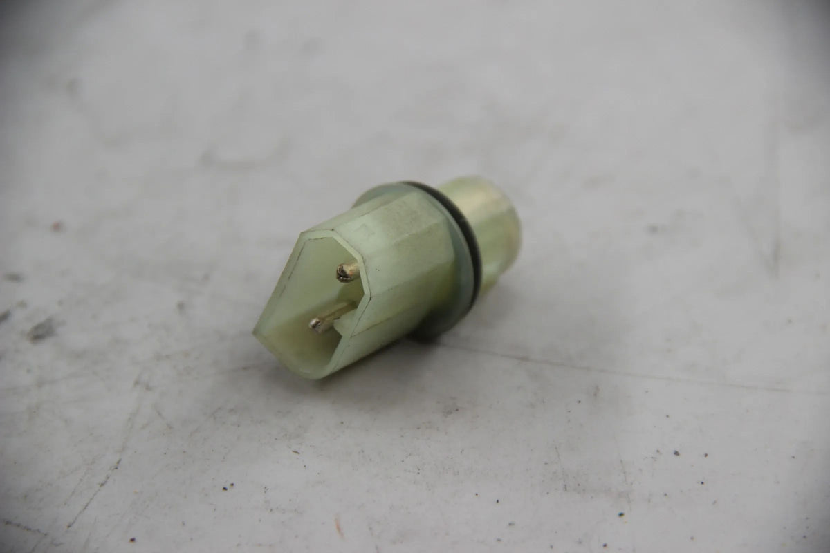 Original BMW E36 316i-328i M3 E34 E24 E32 Lampenfassung NOS NLA 63141376979