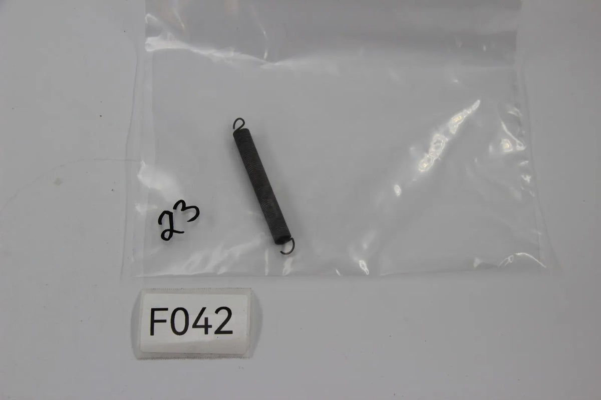 Original BMW E12 520 M10 Zugfeder Gemischregulierung NOS 13111259791