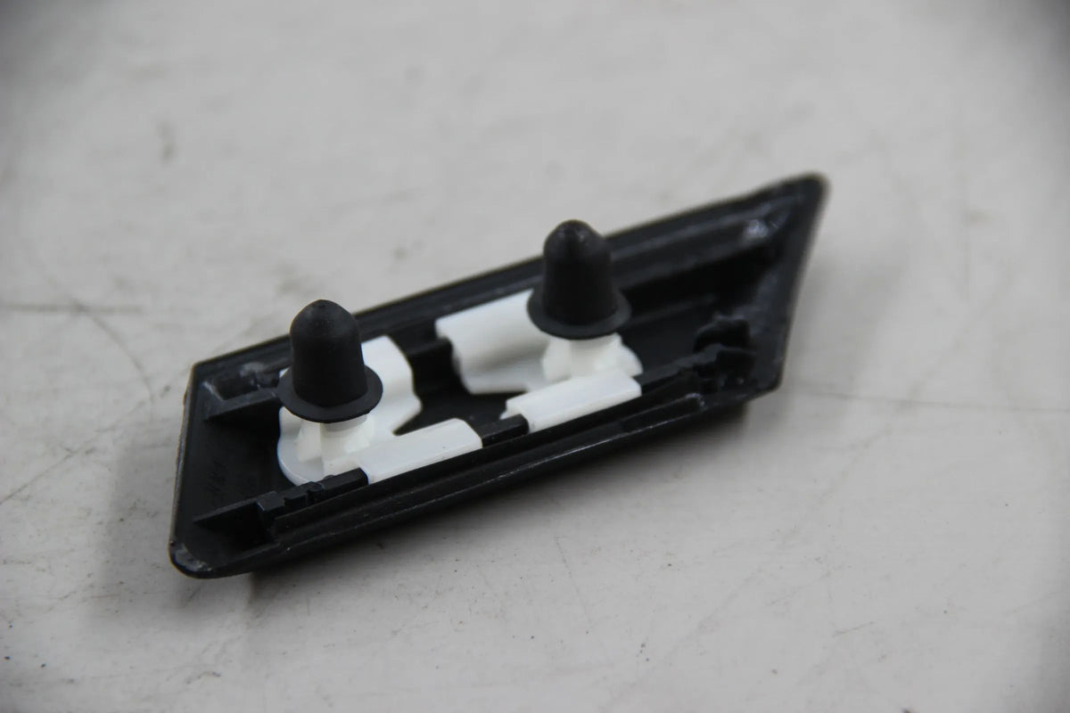 Original BMW E38 Stossleiste Seitenwand hinten rechts NOS NLA 51138125354