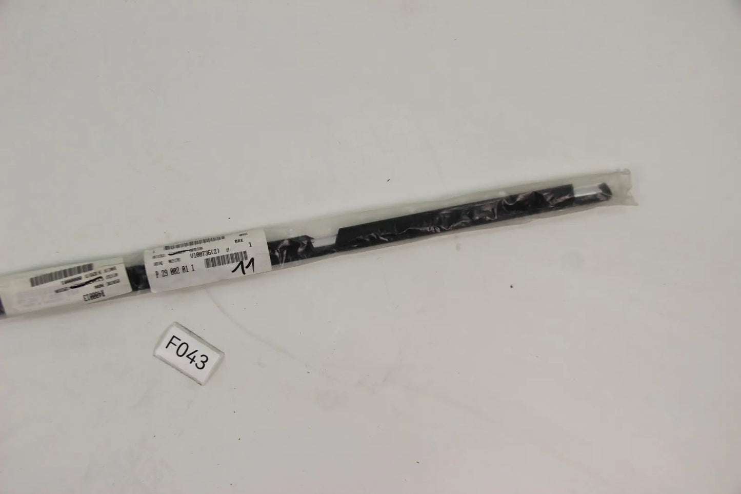 BMW E46 3er Touring 316i-330i Schachtabdeckung aussen rechts chrom hinten