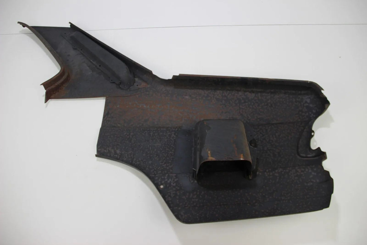 Original BMW E28 5er Seitenwand hinten rechts Quarter Panel 41351882710