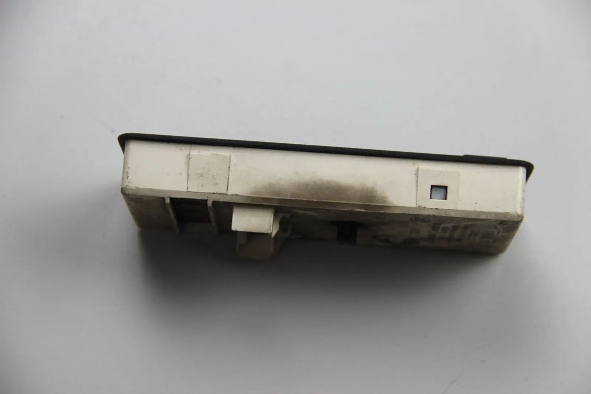 BMW E30 Check Control CC 316i 318i 320i 325i M3 Deutsch Hella 1368955