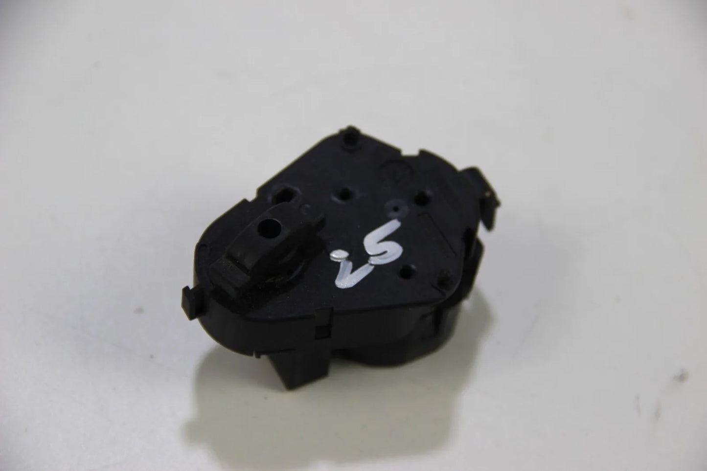 Original BMW E39 E53 X5 Heizung Gebläse Klappe Lüftung Stellantrieb 69002694