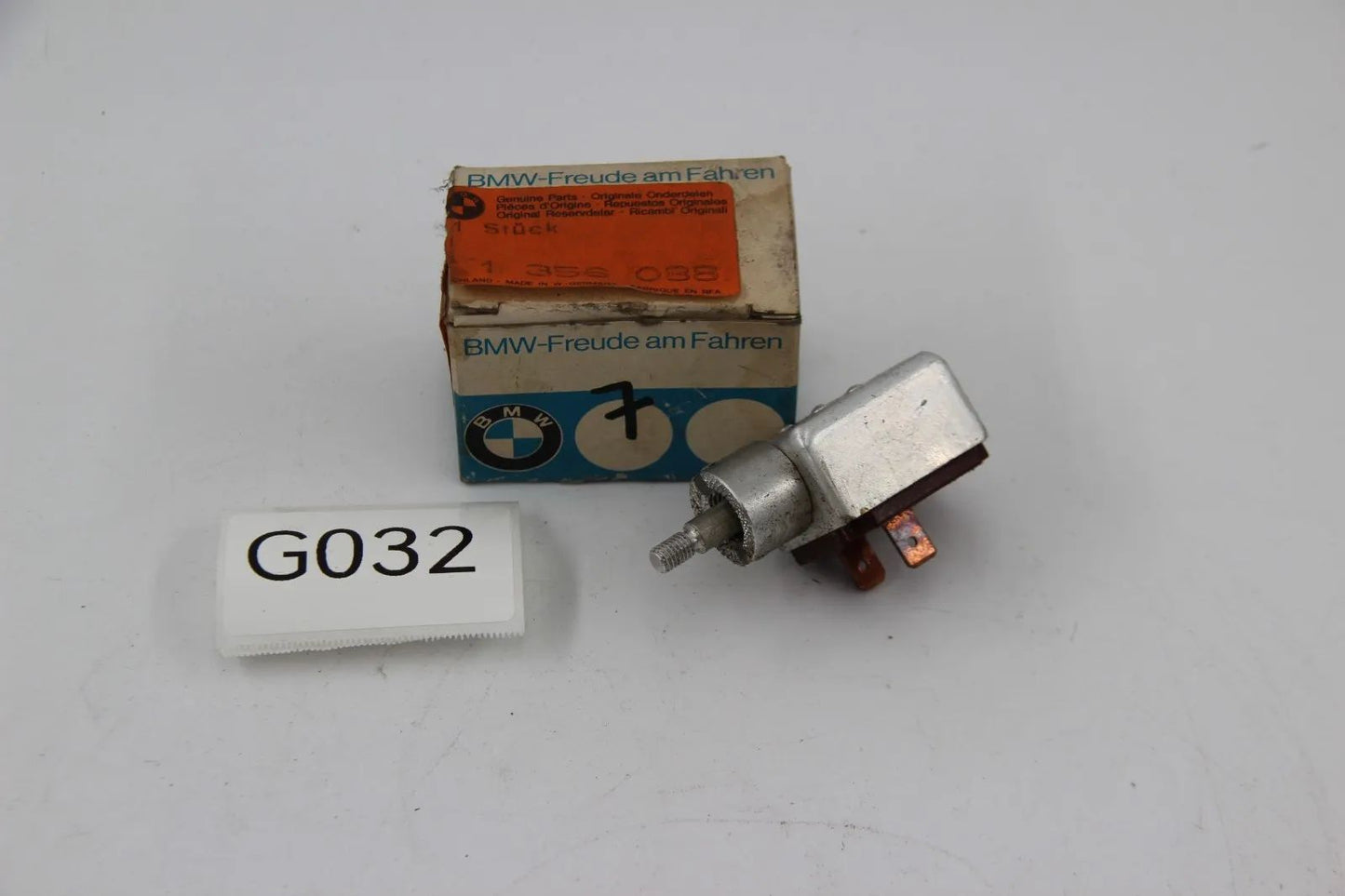 BMW E10 E3 E9 E21 E12 E24 Schalter Heizbare Heckscheibe NOS 61311356088 Neu