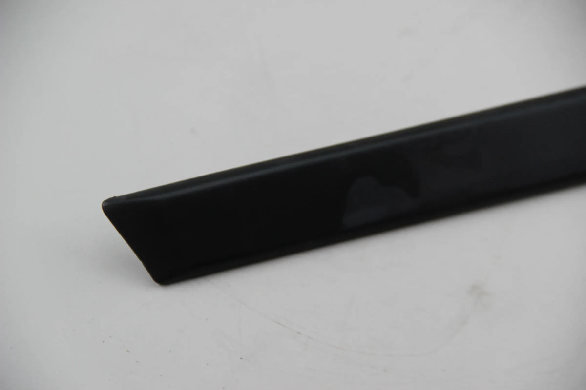 Orig BMW E39 520i-540i M5 Stossleiste Seitenwand vorne links schwarz 51138159293