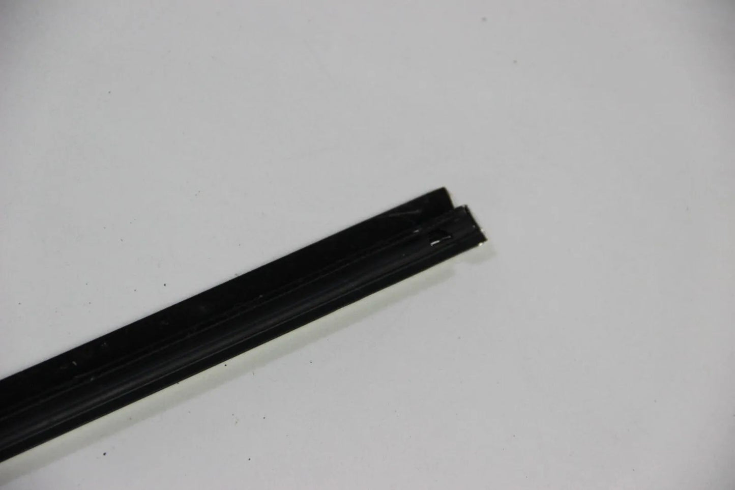 Original BMW E46 Coupe Cabrio Schachtabdeckung aussen links chrom 8226105