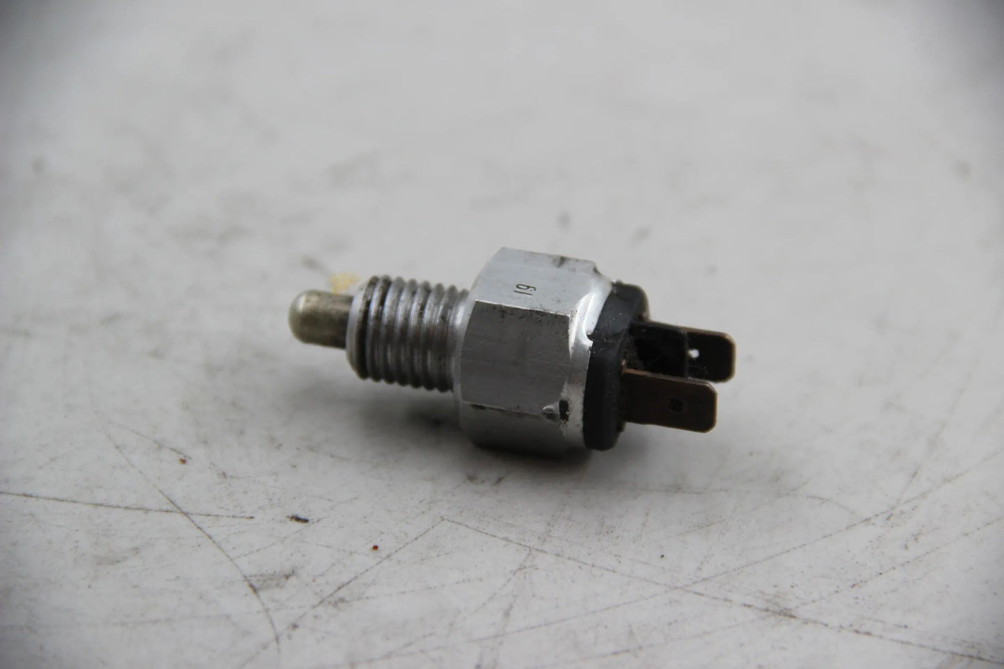 Original BMW E21 315 316 318 320 323i E12 E28 Rückfahrlichtschalter 23141209217
