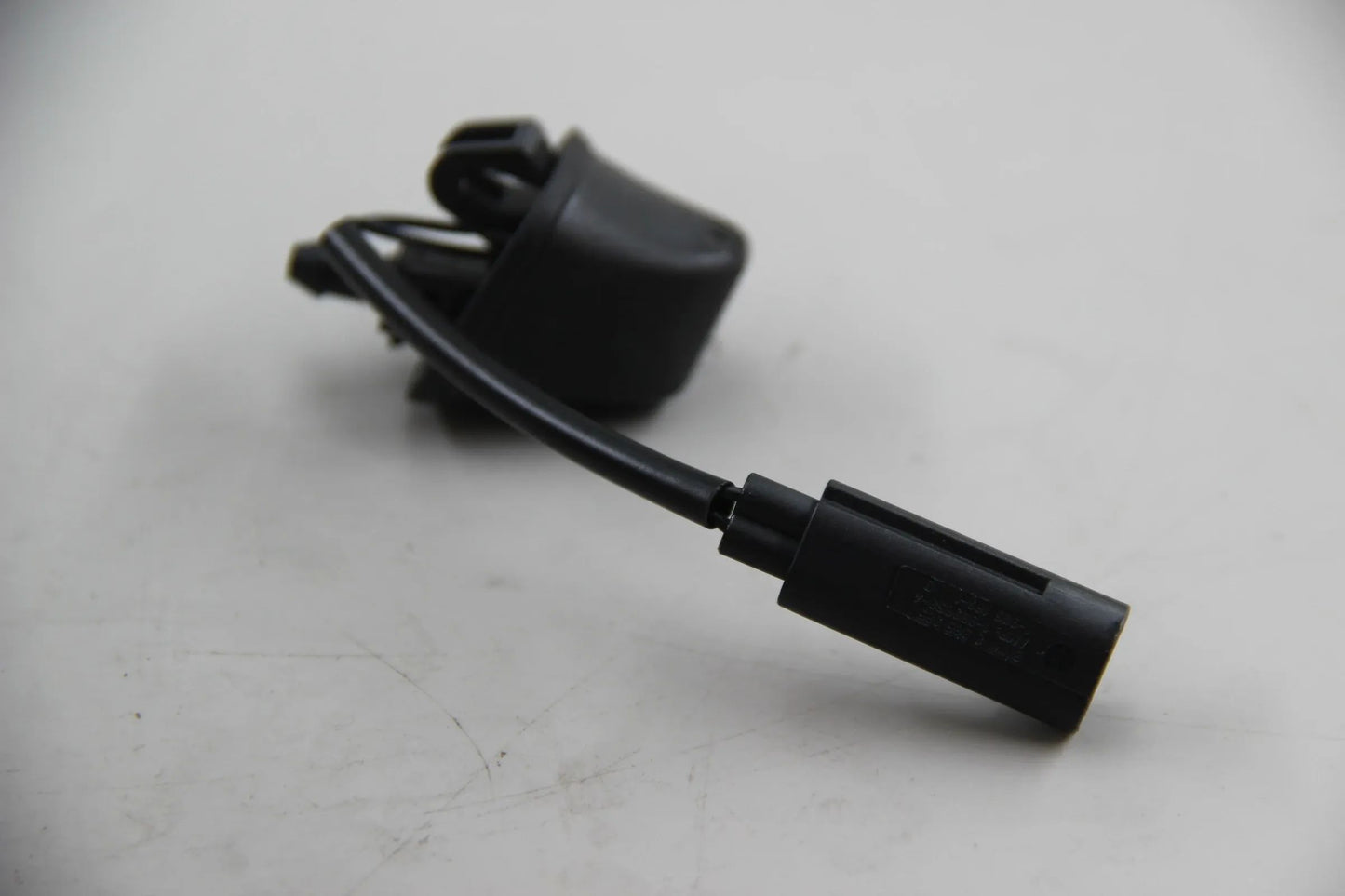 Original BMW E90 316i-335i M3 E91 E92 E93 Spritzdüse heizbar 61667131299