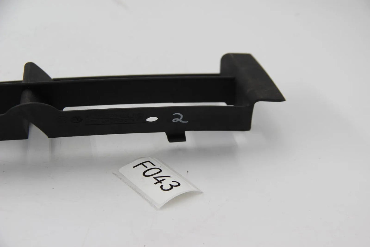 Original BMW E39 5er 520i-540i Gitter Rechts Stoßstange Bumper 51118235642
