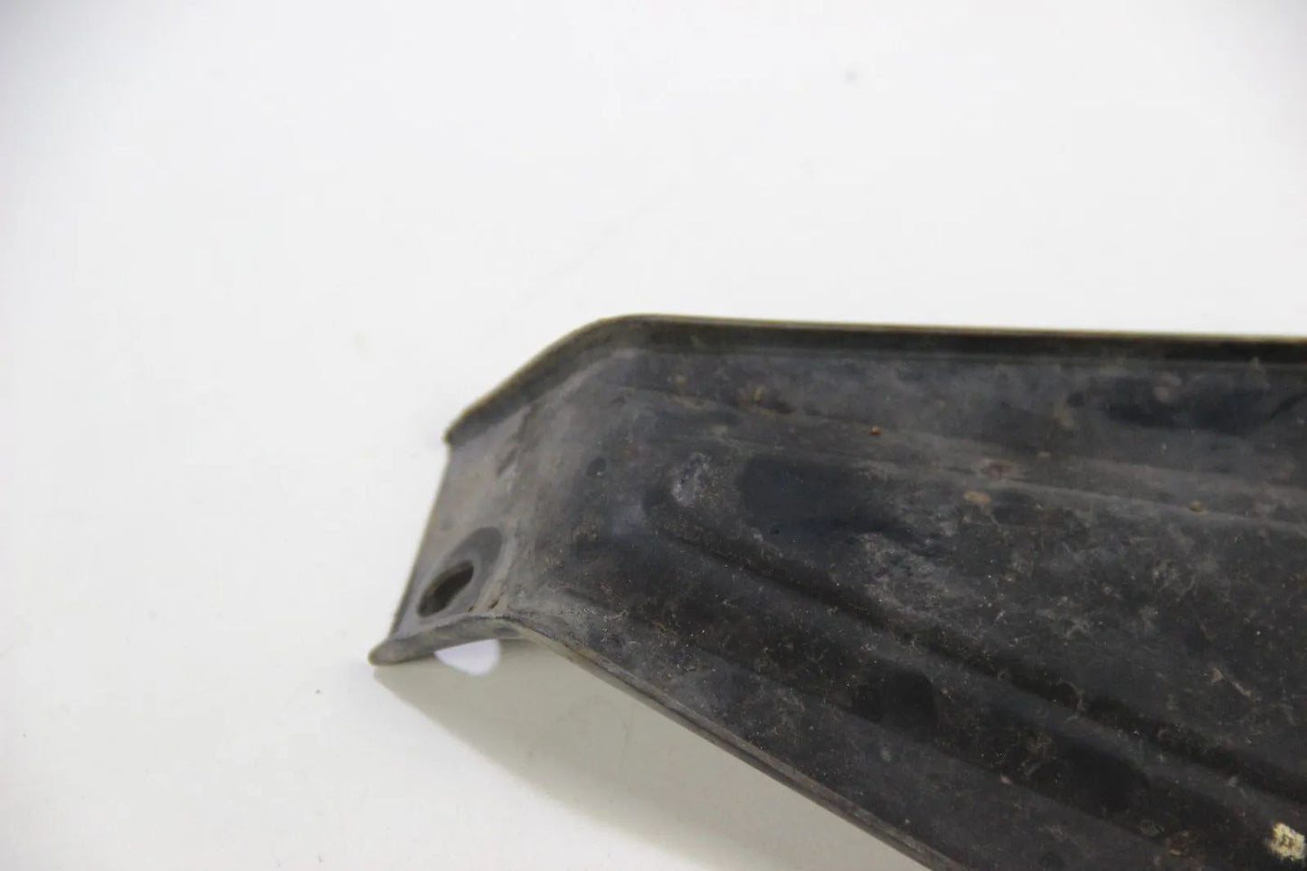 Original BMW E24 635csi ab 87' Halterung Mitte Frotnschürze 51111861258