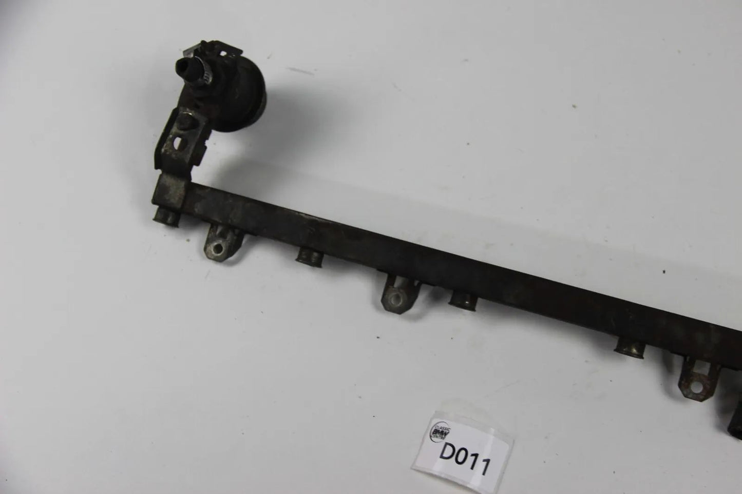 Original BMW E23 740i Turbo Einspritzleiste Fuelrail Benzin OEM 7er Turbo