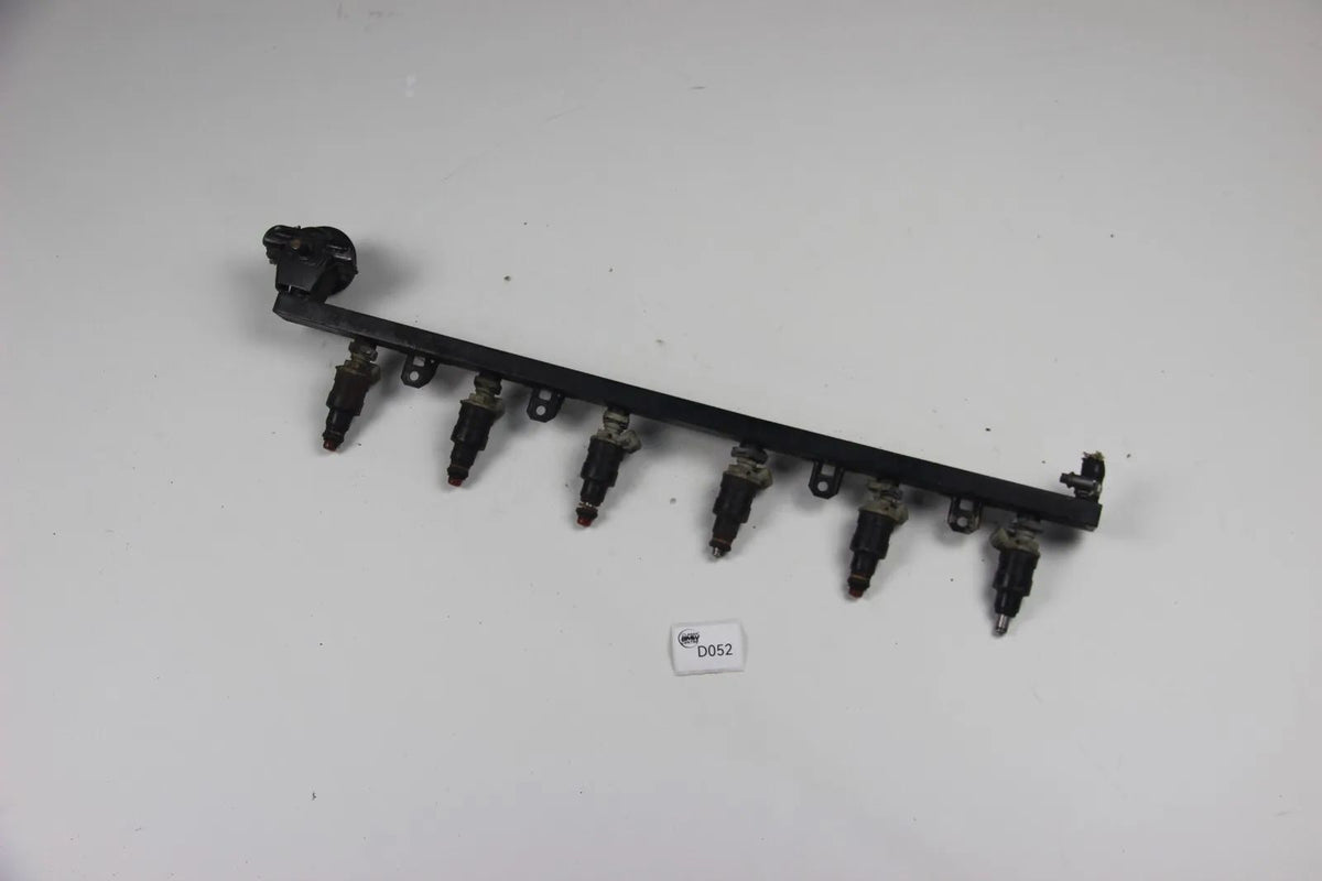 Original BMW E30 320i 323i 325i Einspritzleiste Injektoren fuel rail injectors