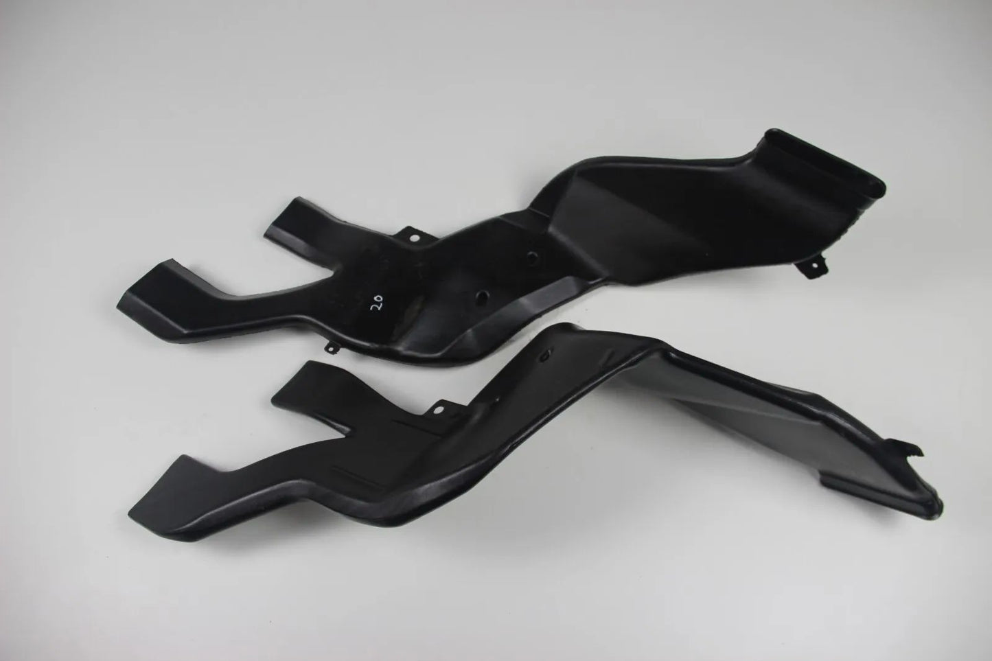 Original BMW E36 Luftführung paar Heizungskanal 64221387016 / 015