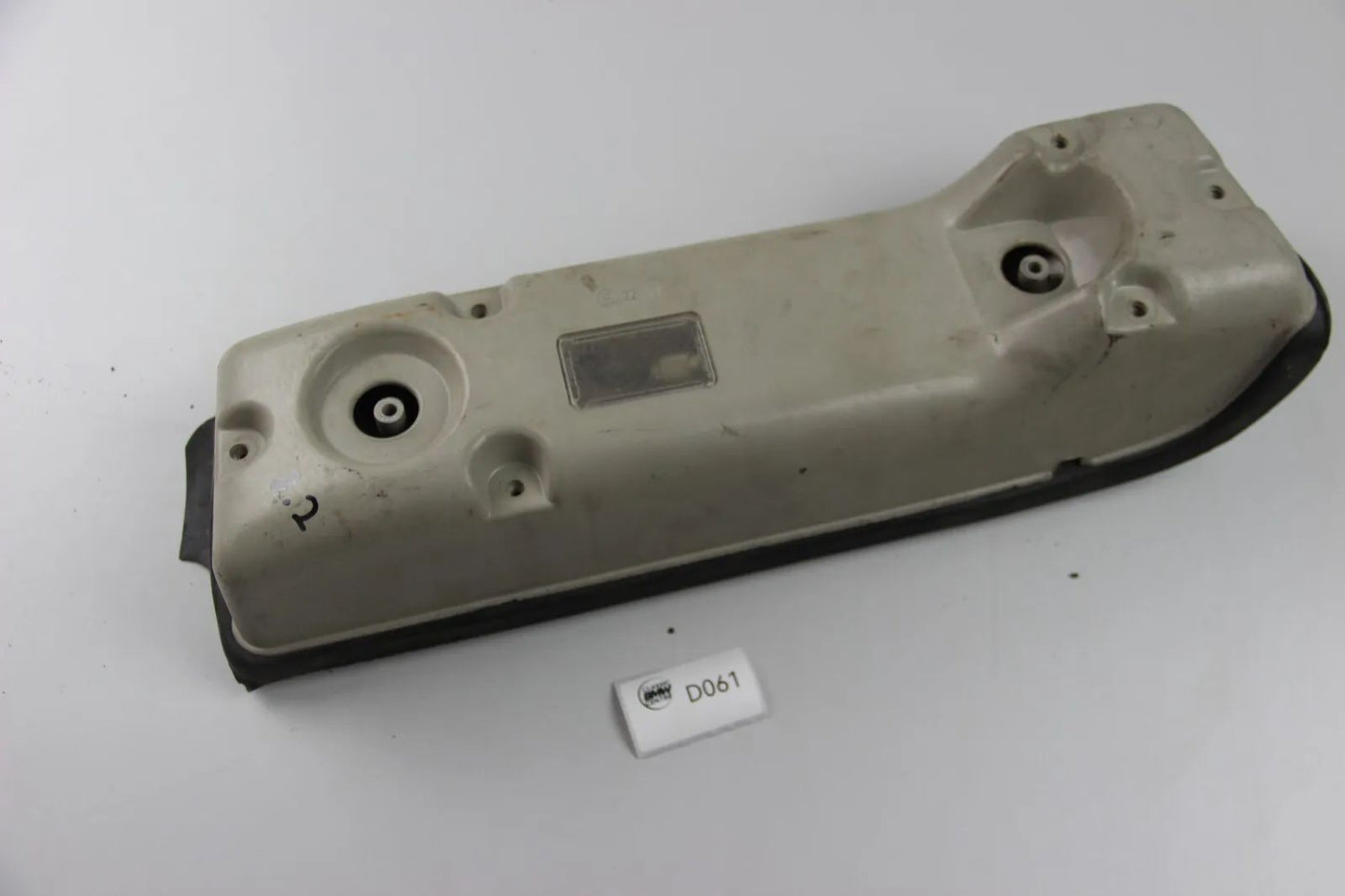 BMW E21 Rücklicht Heckleuchte Lampenträger paar links rechts 1367475 1366367