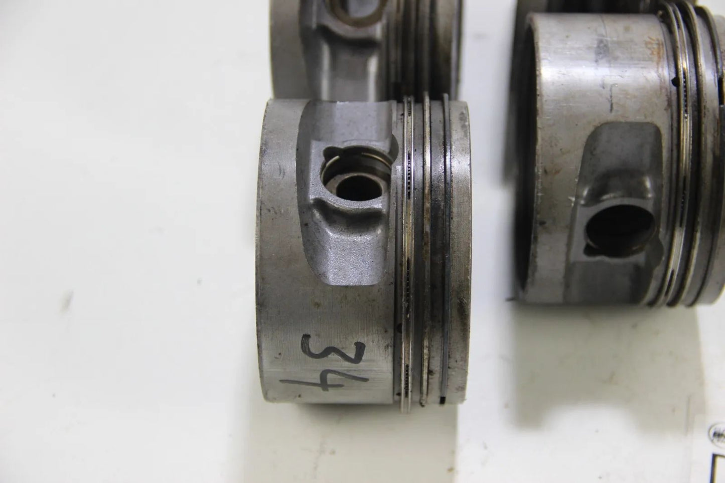 Original BMW E30 M3 S14 S14b23 2.3 4x Kolben Mahle 93v81 93,335mm Piston