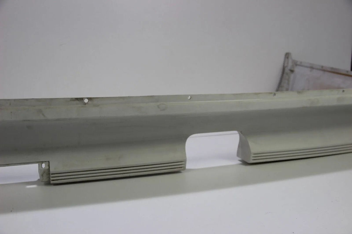 BMW E24 M635csi 635csi 2. Serie  Soßstange Hinten M-Technic 1935509 KBA 36825