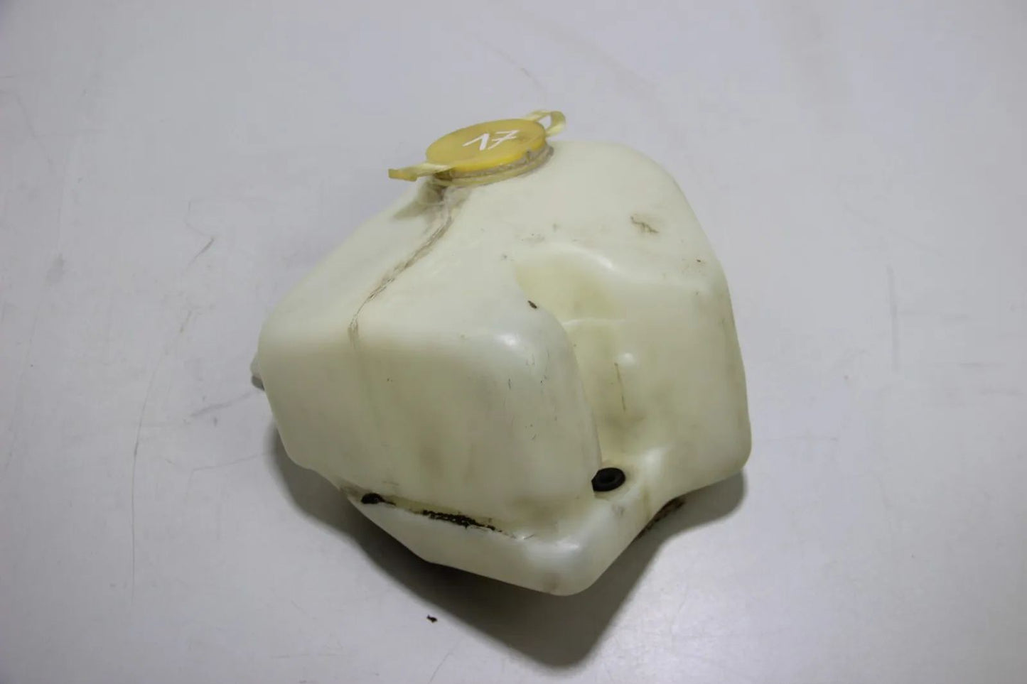 Original BMW E36 316i 3er Wischwasserbehälter Pumpe 6166 8370833