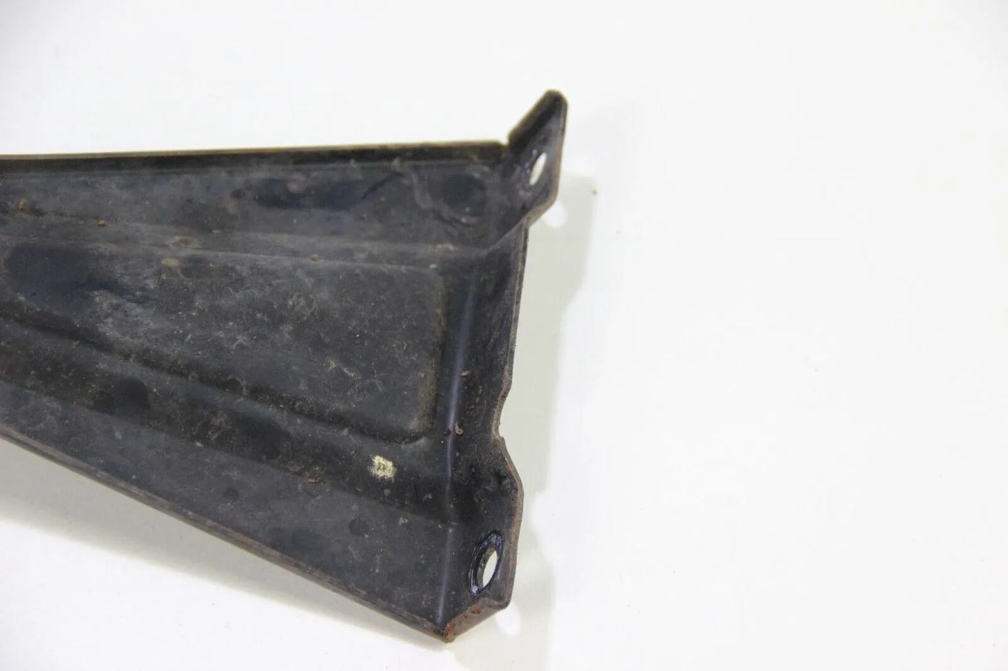 Original BMW E24 635csi ab 87' Halterung Mitte Frotnschürze 51111861258