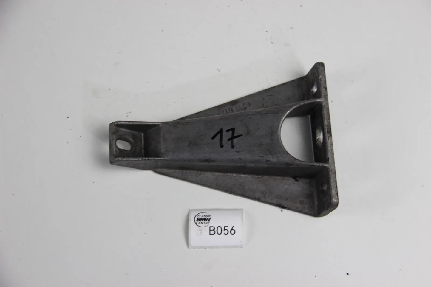 Original BMW E32 E34 Stütze Halterung Ansaugbrücke 1711517 5er 7er Bracket