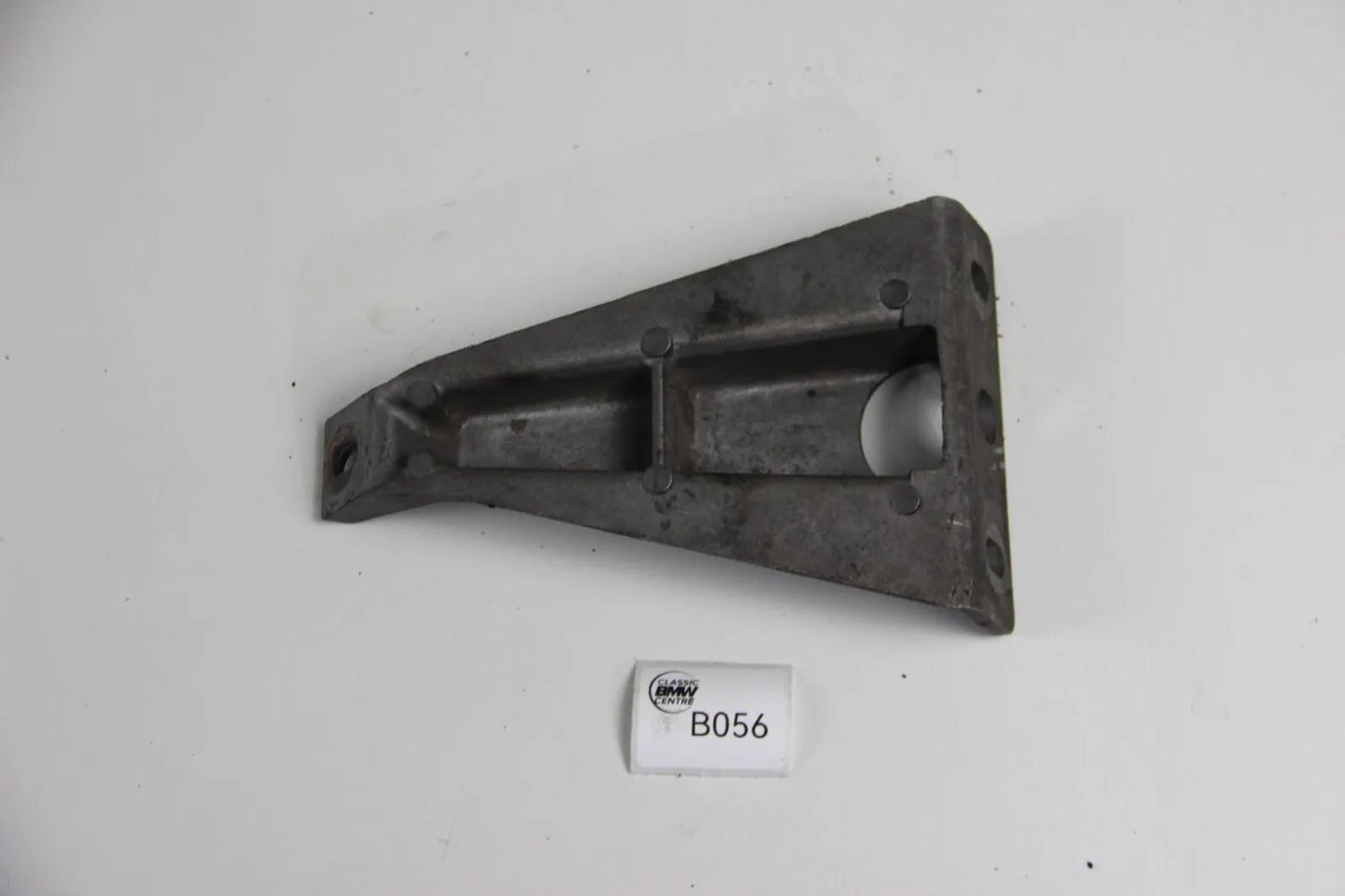 Original BMW E32 M34 Stütze Halterung Ansaugbrücke 1708851 5er 7er Bracket