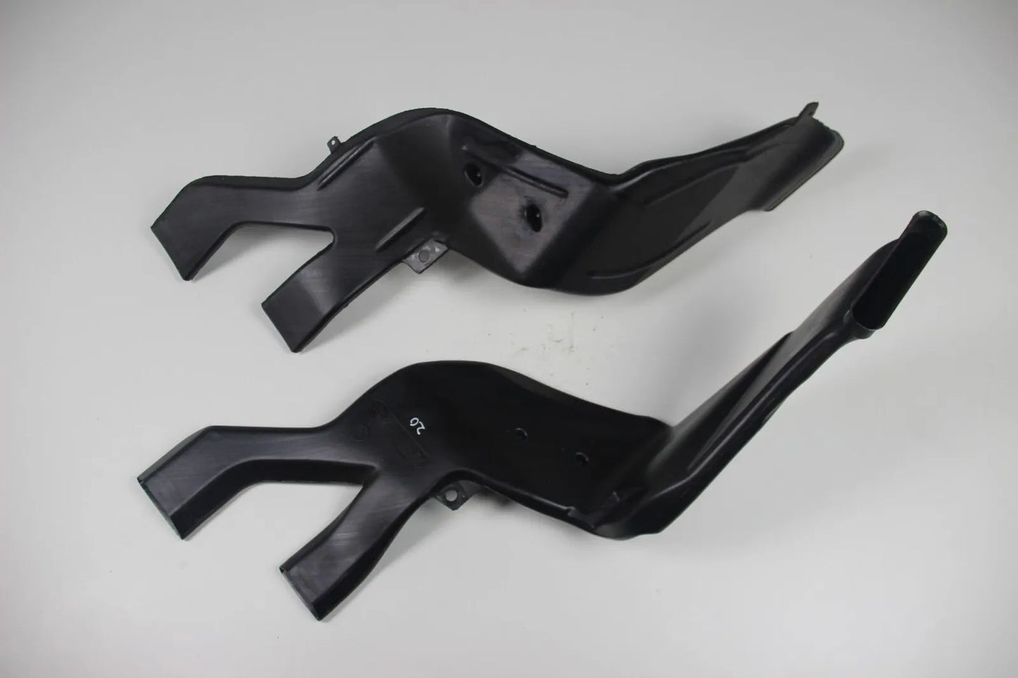 Original BMW E36 Luftführung paar Heizungskanal 64221387016 / 015