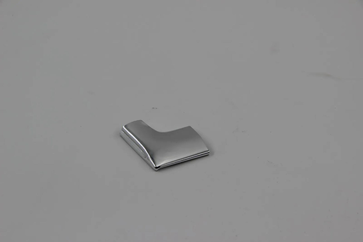 Orig BMW E12 5er E28 5er M5 M535i Eckblende links Chrom Blende NOS 51311820659