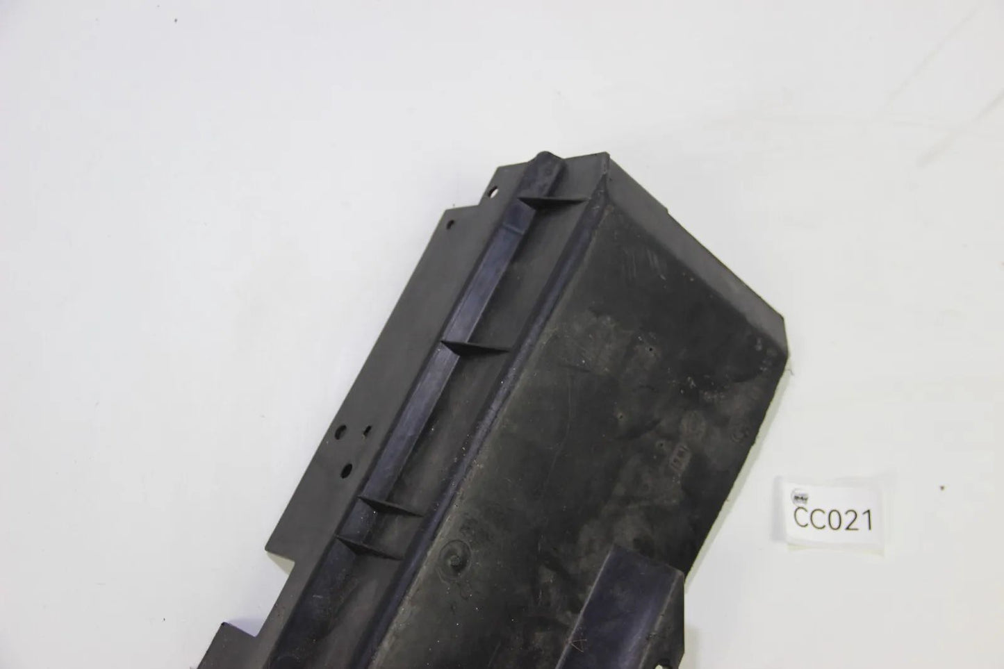 Original BMW E34 5er Batterieabdeckung Batterie Abdeckung Rückbank 8350587