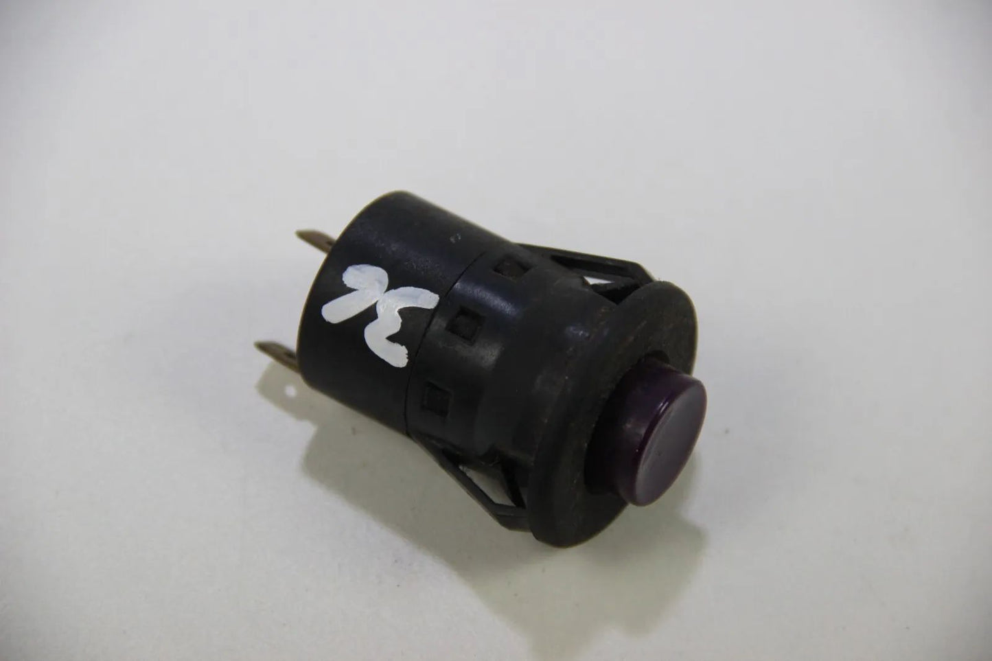 Original BMW E21 E10 Schalter Lila Violett 3 Pin Oldtimer Switch Purple