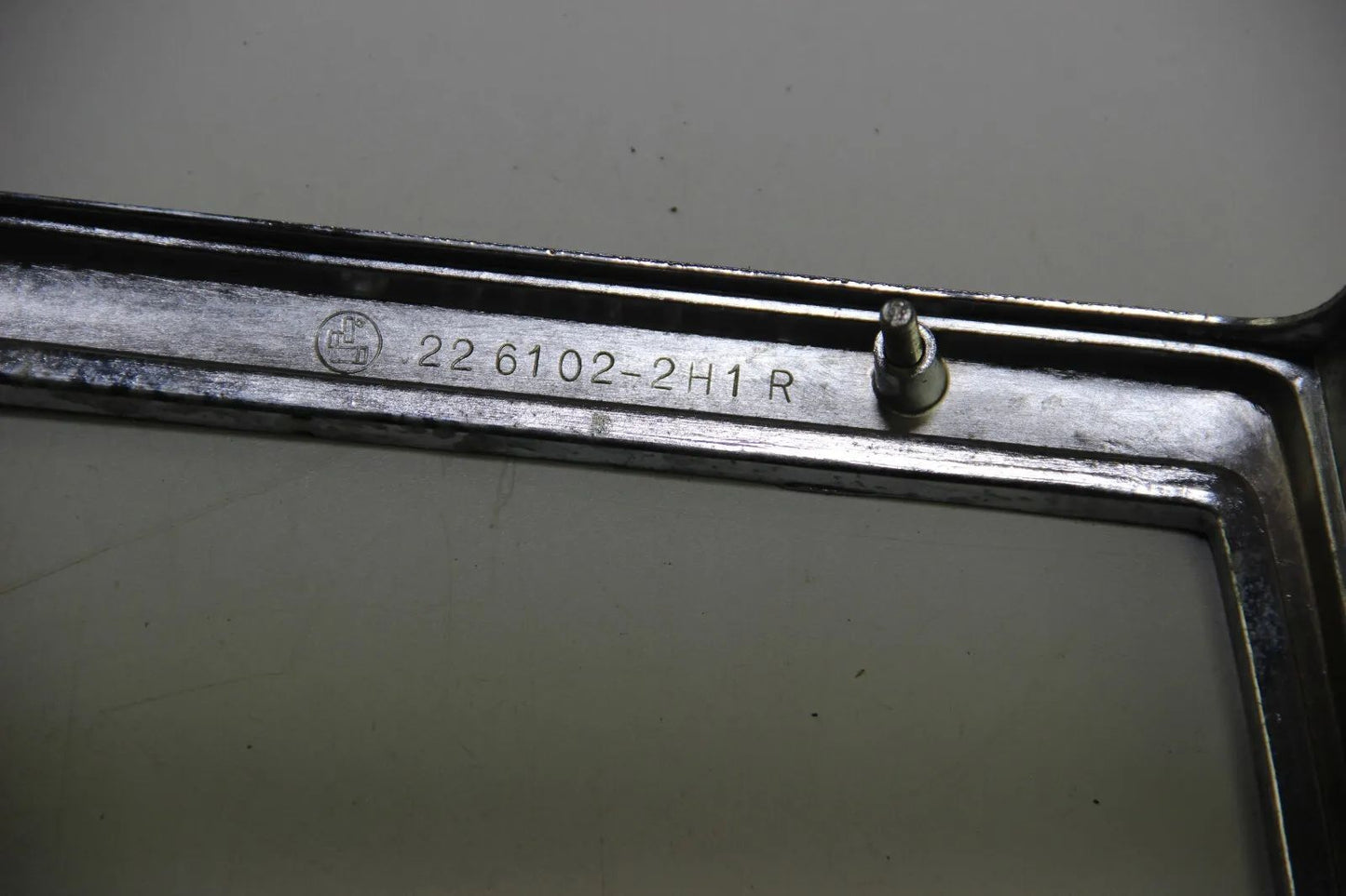 BMW E12 Heckleuchte Rücklicht Heckleuchte rechts chrom Rahmen taillight frame